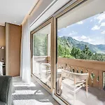 Relais & Chateaux Chasa Montana 酒店 萨姆瑙恩