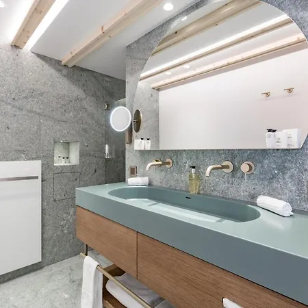 호텔 Relais & Chateaux Chasa Montana 삼나운