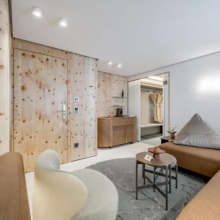 Relais & Chateaux Chasa Montana 5*