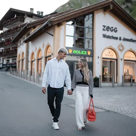 Relais & Chateaux Chasa Montana