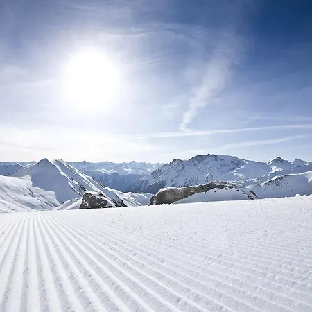 호텔 Relais & Chateaux Chasa Montana 삼나운