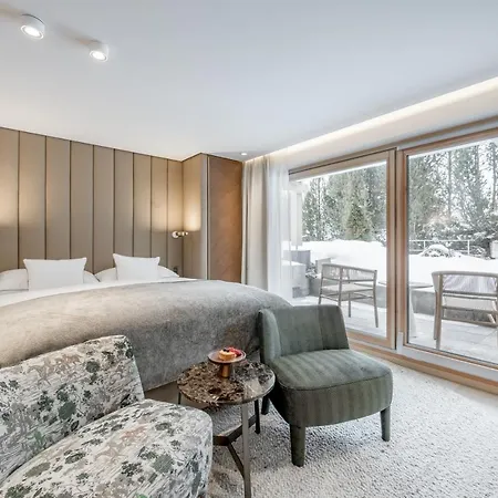 Relais & Chateaux Chasa Montana 酒店