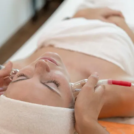 酒店 Relais & Chateaux Chasa Montana