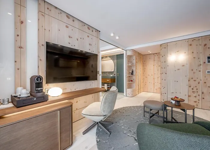 Hotel Relais & Chateaux Chasa Montana 5*