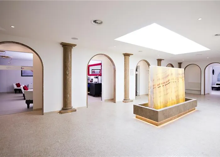 Relais & Chateaux Chasa Montana Hotell