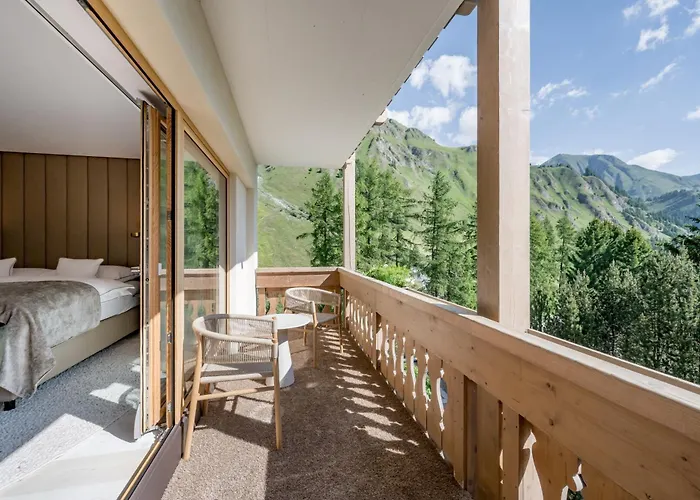 Relais & Chateaux Chasa Montana Hotell