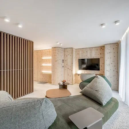 Relais & Chateaux Chasa Montana Отель 5*